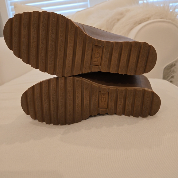 UGG Alasdair Shearling Wedge Boots Size 8 Brown Suede & Leather - Picture 3 of 9